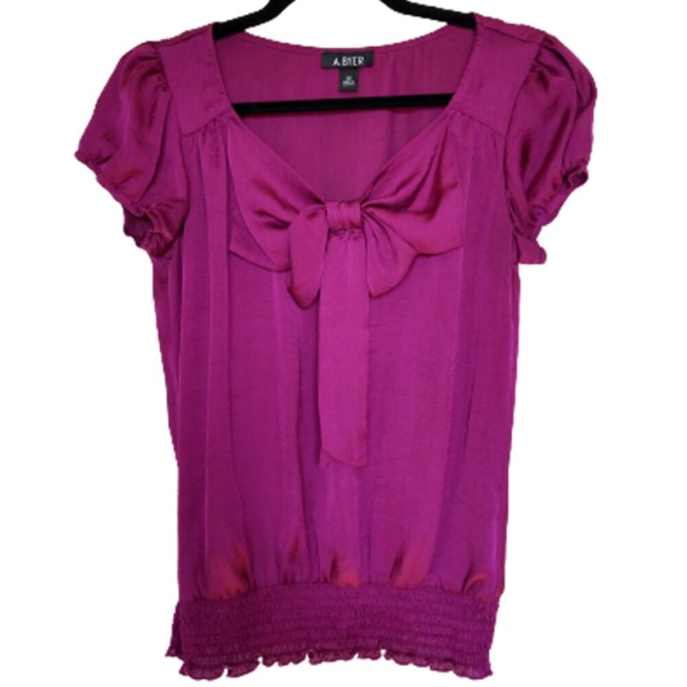 A Byer Women's Blouse Size Medium Purple Short Sleeves Bow